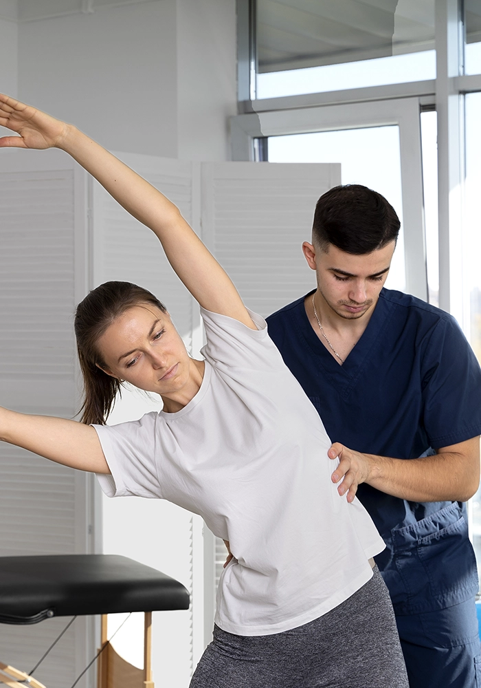 medium-shot-woman-exercising